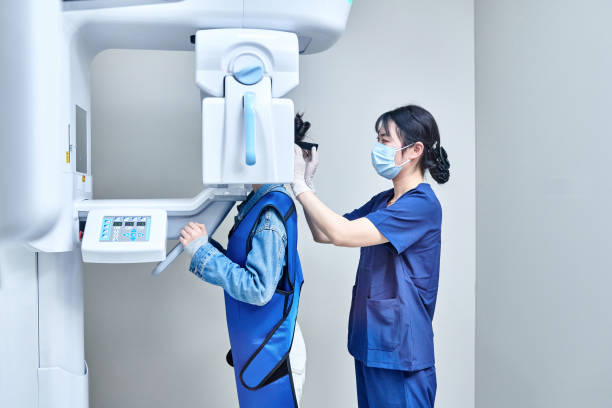 Best Emergency Tooth Extraction in Lanark, IL